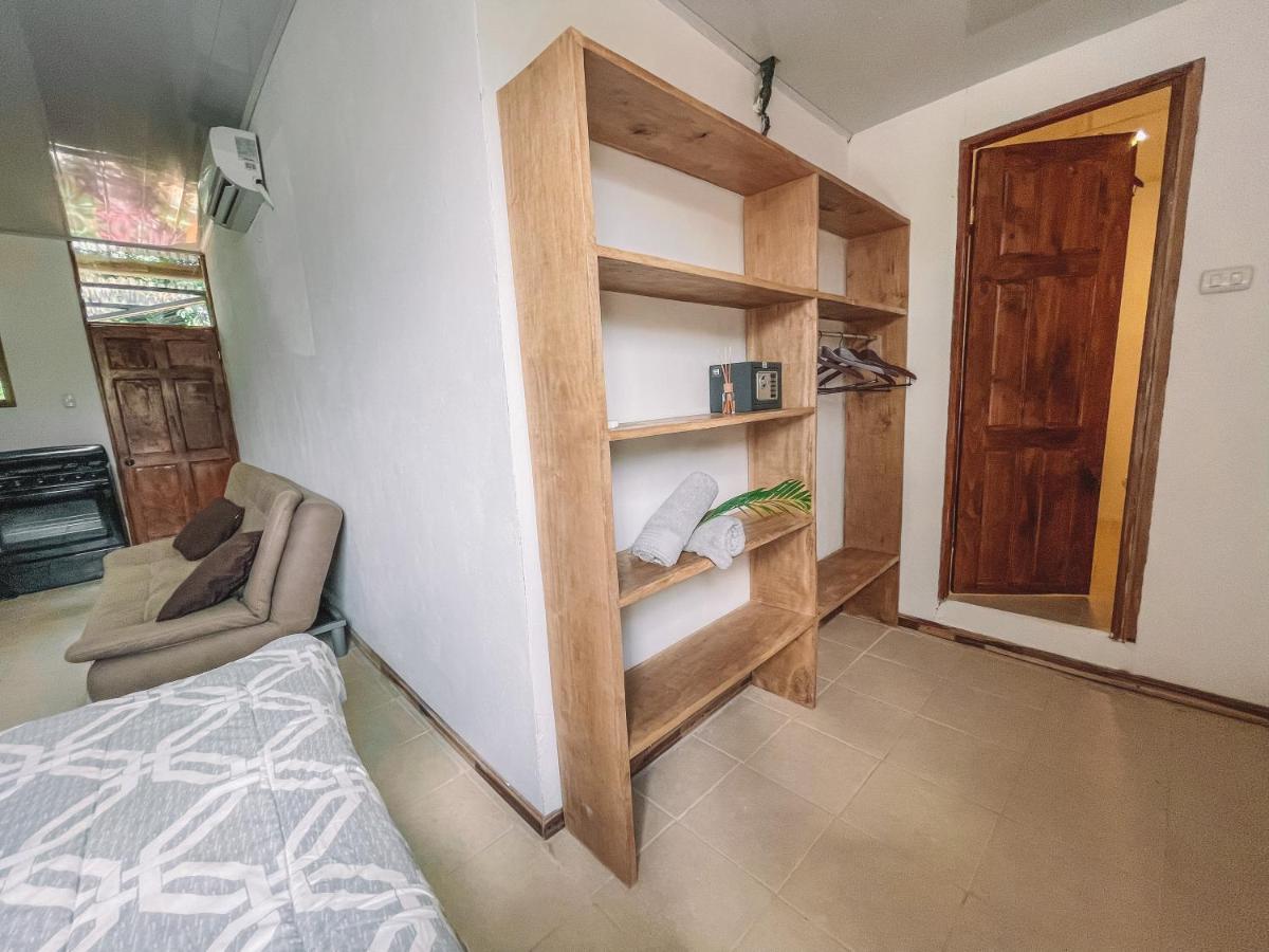El Gato Rojas Surf Hostel Playa Santa Teresa  Dış mekan fotoğraf