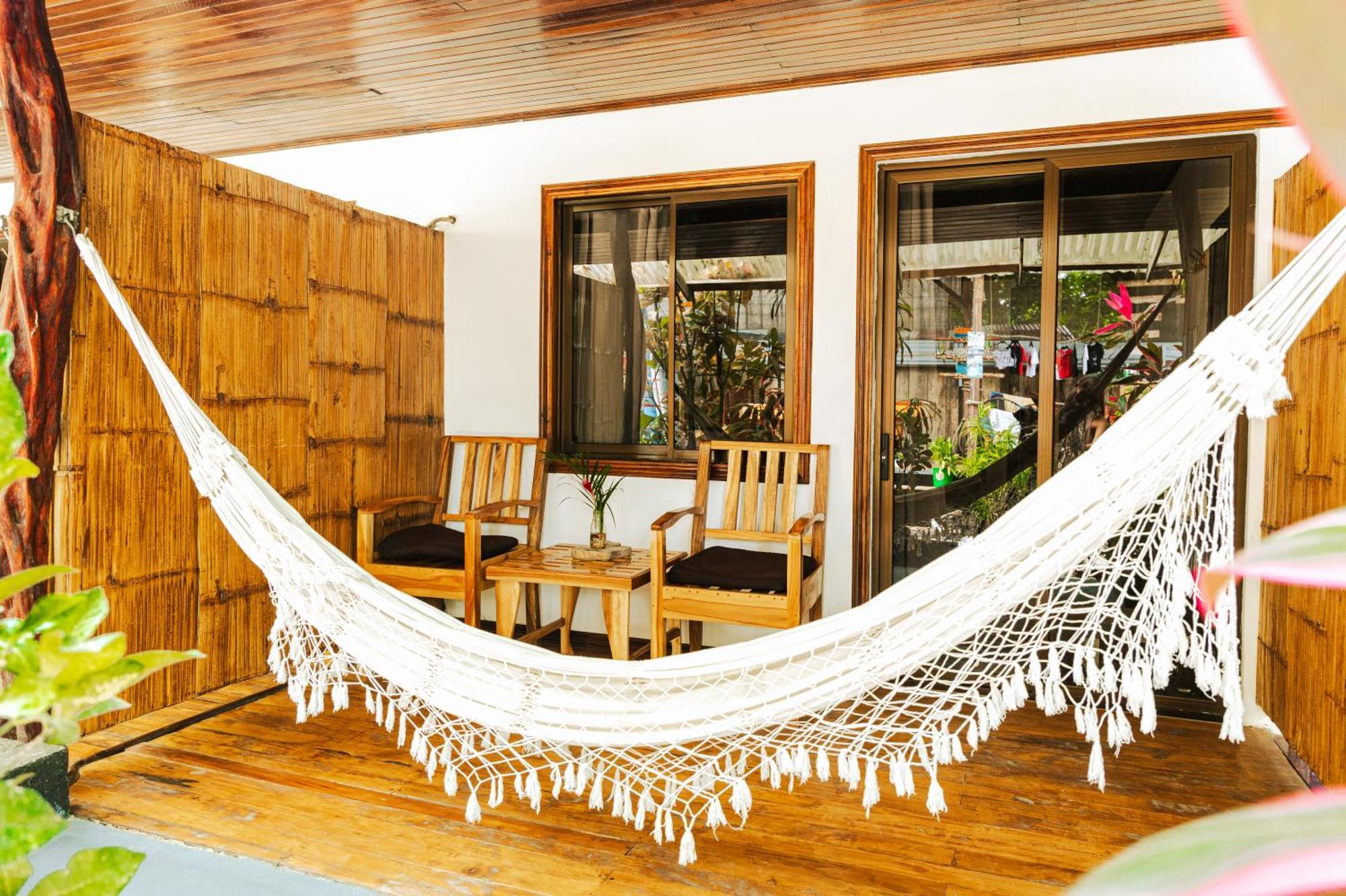El Gato Rojas Surf Hostel Playa Santa Teresa  Dış mekan fotoğraf