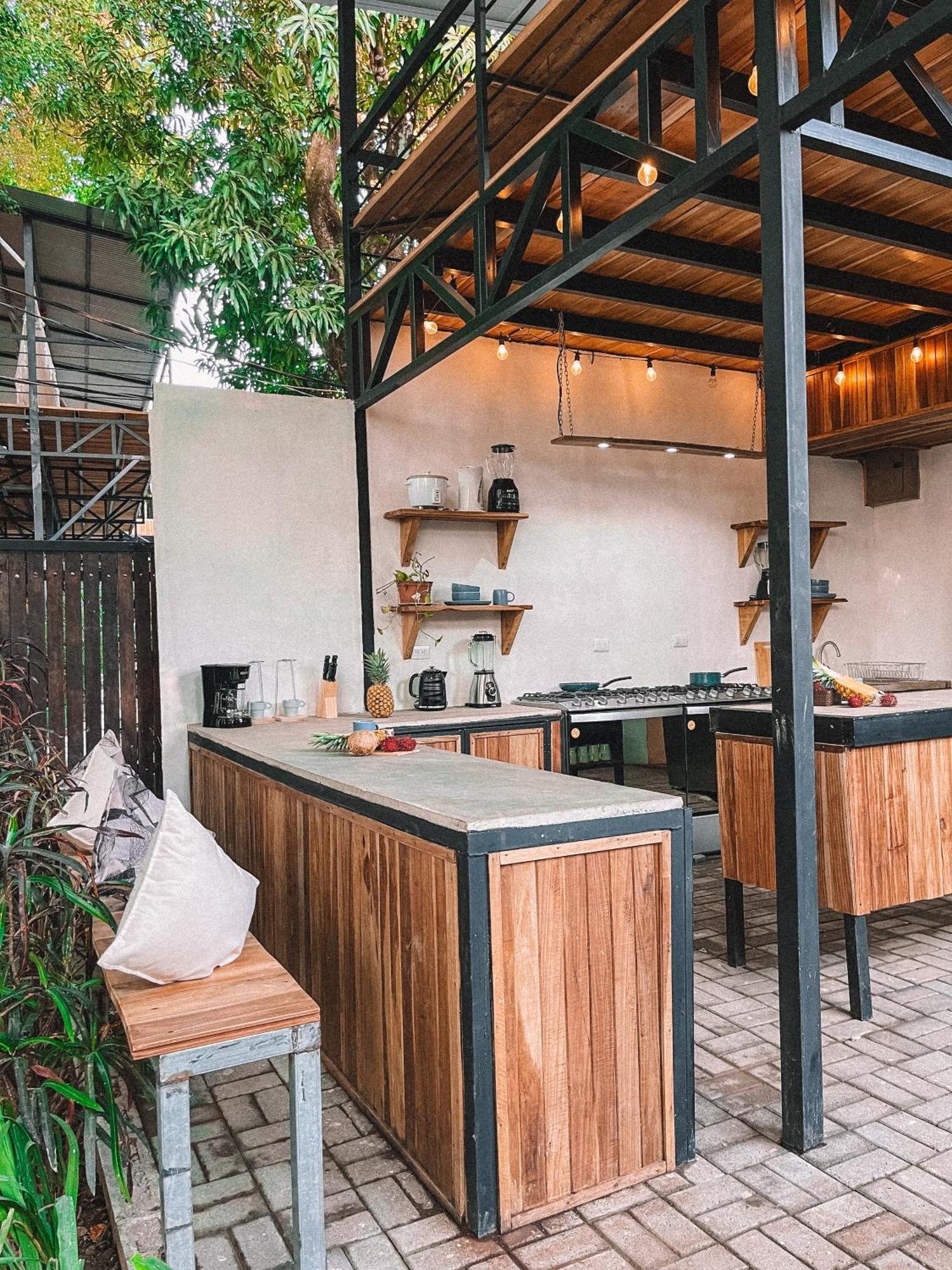 El Gato Rojas Surf Hostel Playa Santa Teresa  Dış mekan fotoğraf